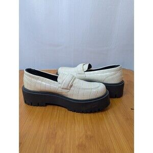 Miss Selfridge Cream Patent Faux Croc Chunky Loafers Size 9 Platform NWOT (V12)